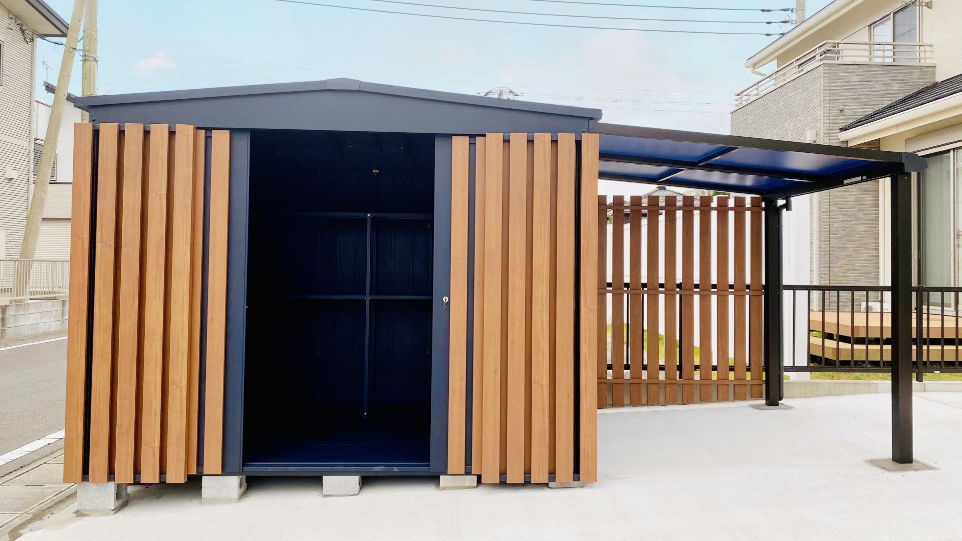 ガレージやカーポート、テラス、ベランダ、駐車場、駐輪場などの設計・製作・施工、外構工事なら兵庫県加古川市の夢建へお任せください。